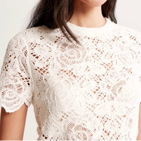 Abercrombie & Fitch Floral Crochet Top NWT - Picture 2 of 7